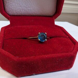 Brand New 10K Gold Blue Sapphire Ring For Sale